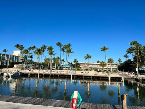 Breezy Palms Resort