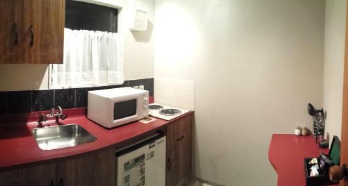 Aquarius Motor Inn Room Type - Studio