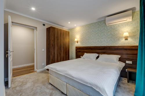 Upstairs Boutique Room Type - Double or Twin Room