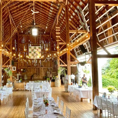 Bankett-terem, The Eddie Hotel and Farm in Prince Edward (ON)