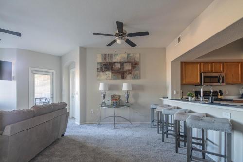 Relaxation at its finest 2 bedroom/2 bath in Mesa!