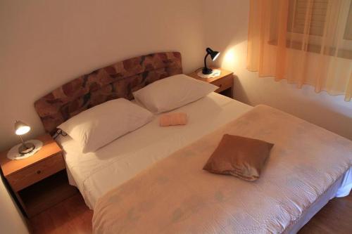 Three-Bedroom Apartment with Sea View image 10