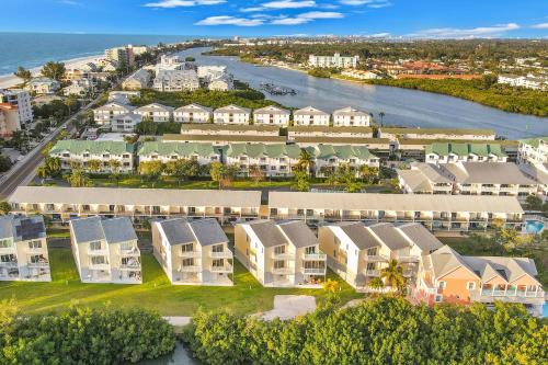 The Beach Escape - Redington Beach, FL