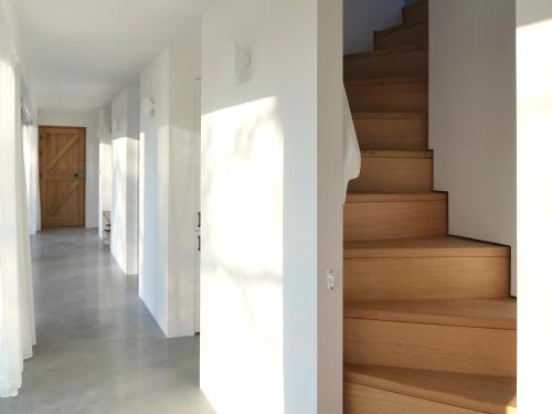 High Cogges Farm Holiday Cottages - The Cart Shed in South Leigh