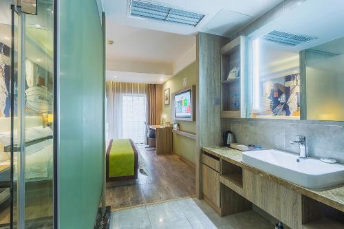 Roy Queen Hotel Chongqing
