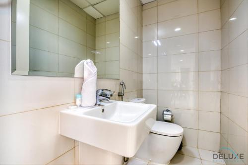 Regal 1BR in Executive Bay Tower Business Bay by Deluxe Holiday Homes