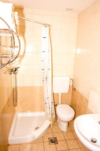 Guesthouse Jersin - image 12