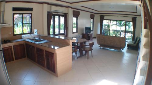 Tulip Villa Oceanview