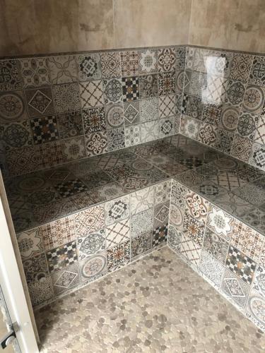 LE LOFT A BULLES (85m2 Jacuzzi Hammam Billiard Bar Douche Sauna), Strasbourg (photo 5)