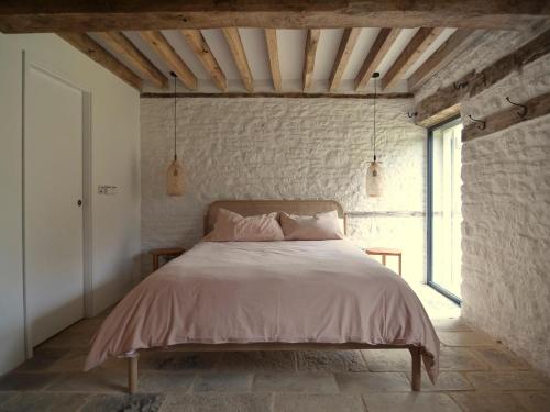 High Cogges Farm Holiday Cottages - The Granary in South Leigh