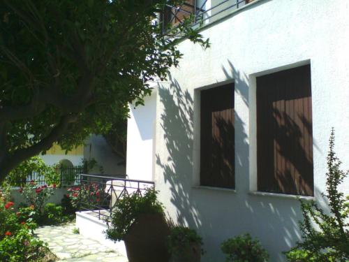 Apartment image 6