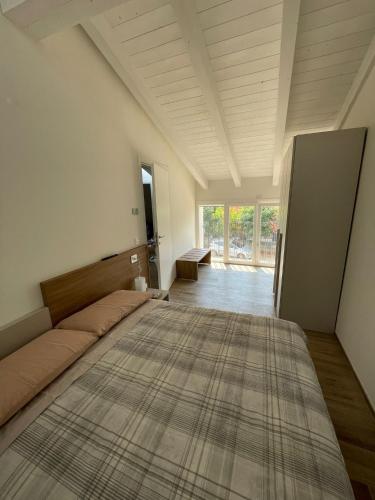 LOCANDA LA CAMPAGNOLA orari check in dalle 1130 alle 1530 e dalle 1830 alle 2330, Pension in Vignola