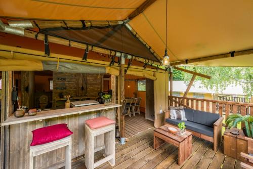 Luxe Lodge gîte à louer Châteaumont