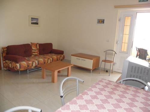 Apartment in Premantura with terrace, air conditioning, WiFi, washing machine 3352-27