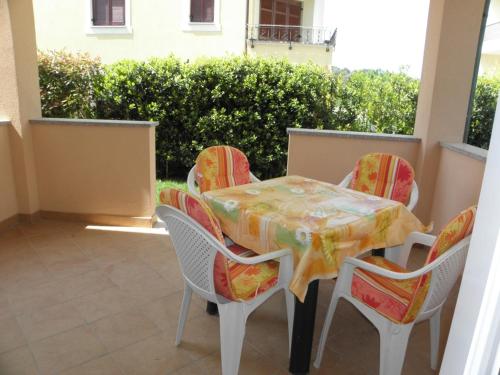 Apartment in Premantura with terrace, air conditioning, WiFi, washing machine 3352-28