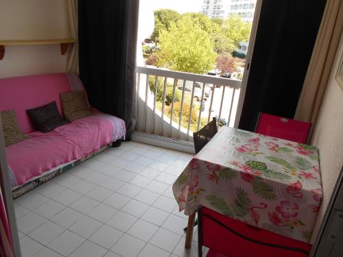 Studio room in Vittoria Immobilier 11 - REGLEMENT SUR PLACE - chèques vacances acceptés