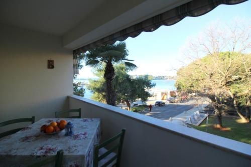 Apartment Riva with beautiful sea view