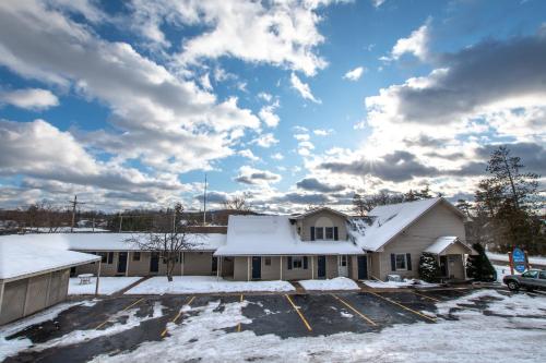 Boyne City Motel