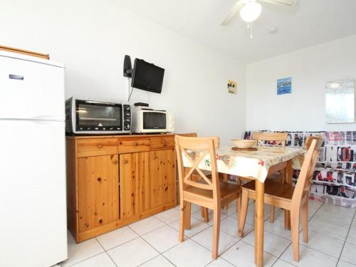 Appartement Balaruc-les-Bains 2 pièces 2 personnes - FR-1-553-81 - main image