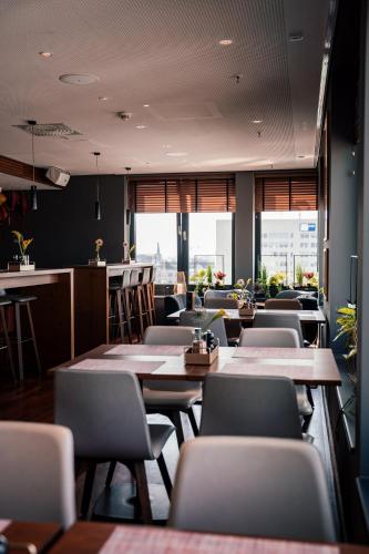 me and all hotel düsseldorf - image 12