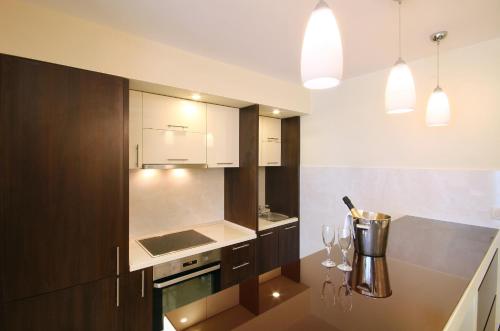 Hotel Shine - image 8