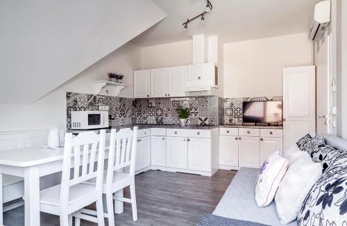 Levendula Apartman in バラトンフレッド
