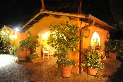 Exterior view, Hotel La Locanda Dei Ciocca in Grottaferrata