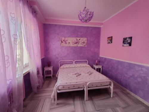 Triple Room with Private Bathroom image 1