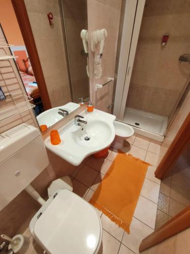 Hotel Serenella - image 10