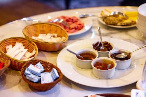 Logis La Chaumière Saint-Maurice (Logis La Chaumiere Saint-Maurice) in 托朗格利耶爾