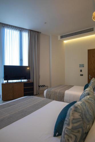 336100368 Becquer Hotel Guadalajara
