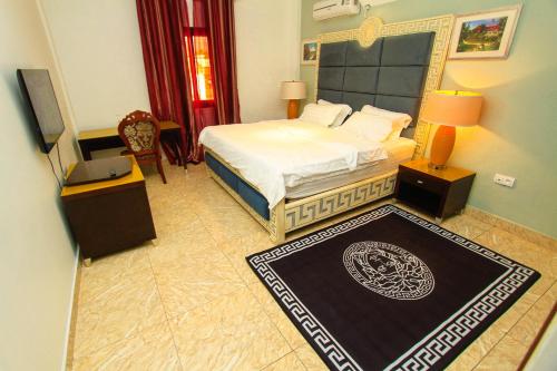 Convivium Home Hotel