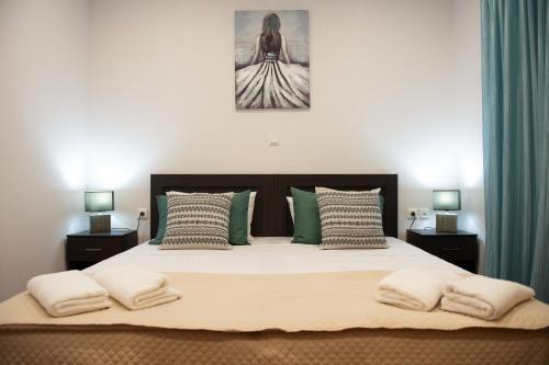 Aphrodite 2 Bedroom House gîte à louer Football Stadium