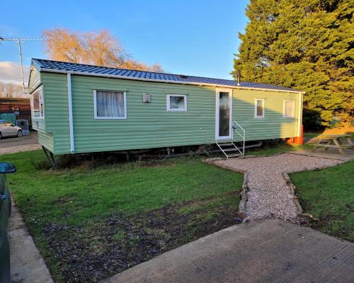 Lovely Static 8 Bed Caravanat at Billing Aquadrome