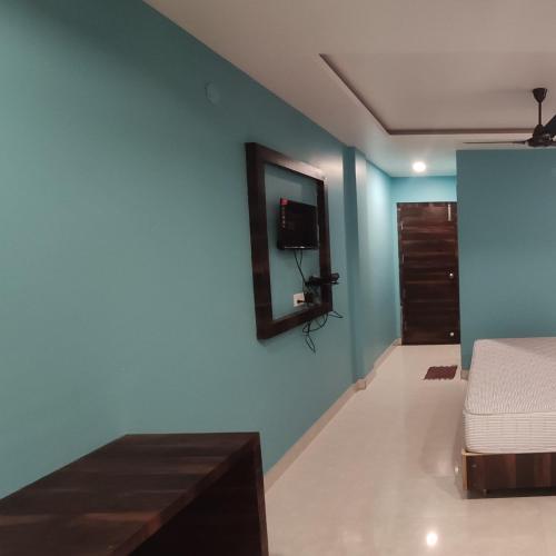 MADAN VILLA