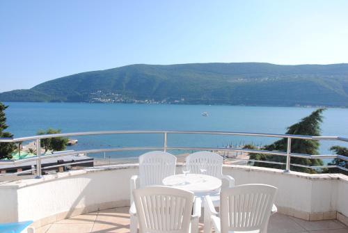 Balcony/terrace, Apartments Villa Kukoljac in Topla