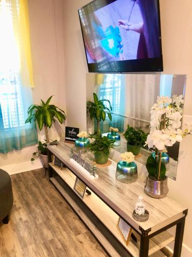 POPULAR DOWNTOWN ATLANTA CONDO with FREE Gated Parking
