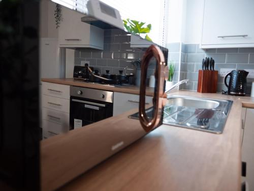 Spacious Townhouse ✹OFFERS ON LONG BOOKINGS ✹Business or Contractors✹