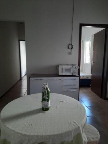 Edicula no condominio Dona Cota a 100metros da Praia