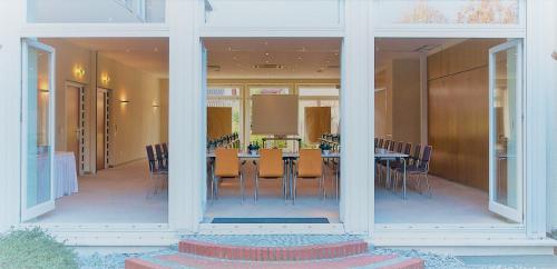 會議室/宴會廳, 阿姆比楊特沃爾德芙酒店 (Hotel Ambiente Walldorf) in 瓦爾多夫