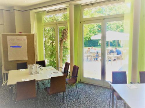 商務中心, 阿姆比楊特沃爾德芙酒店 (Hotel Ambiente Walldorf) in 瓦爾多夫