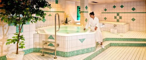 熱水浴缸, 阿姆比楊特沃爾德芙酒店 (Hotel Ambiente Walldorf) in 瓦爾多夫