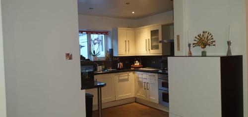 2 Bed semi-detached house near Spice of India