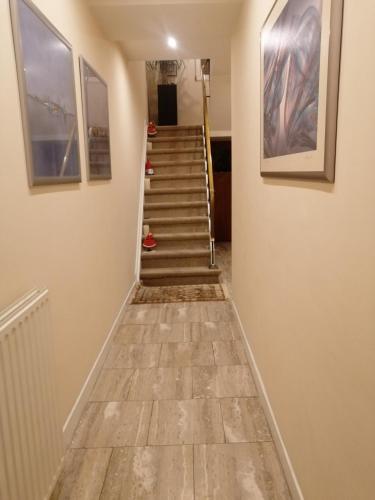 Border Bliss - Private Room with Bathroom in a Cozy Home in Kerkrade