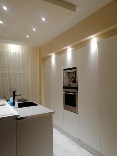 Konyha, Border Bliss - Private Room with Bathroom in a Cozy Home in Kerkrade