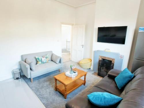 Picture of C-New Flat,4 Adults,20 Mins To Beach,Netflix,Wifi