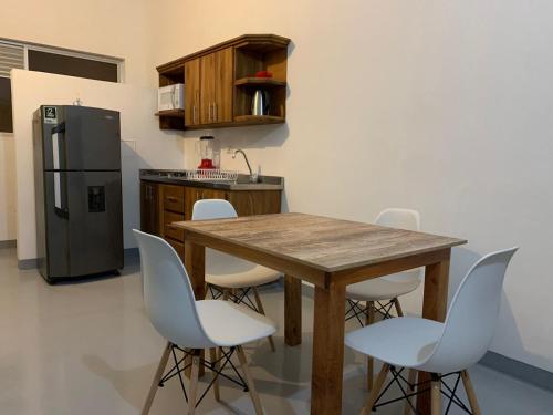 virtuve, Aloja-T en Apartamento familiar amoblado en Ciudad Bolivar in Andes