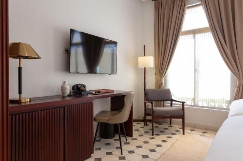 room detail thumbnail 1