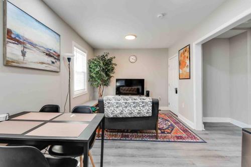 Refreshing 2-Bedroom Home in Central Hopewell in Hopewell, USA