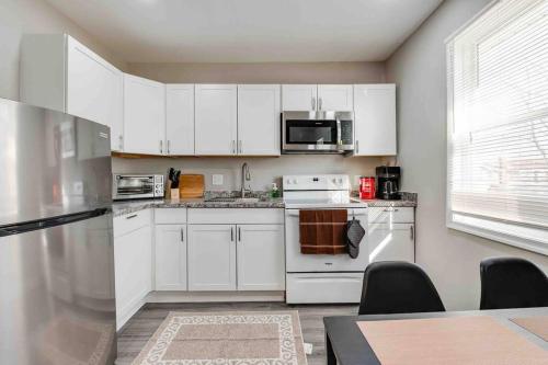 Refreshing 2-Bedroom Home in Central Hopewell in Hopewell, USA